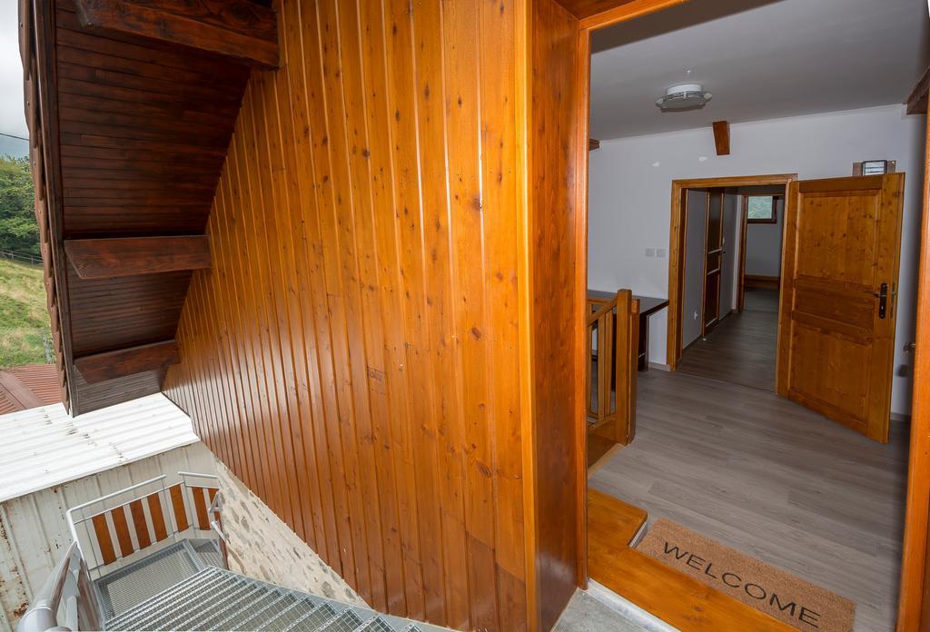 Le Carnival Bed & Breakfast Laval  Екстериор снимка